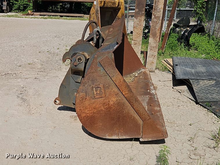 image for item FN5725 Balderson BIT36-3YQ side dump bucket
