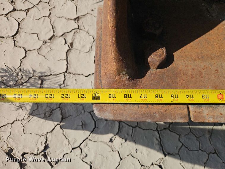 image for item FN5725 Balderson BIT36-3YQ side dump bucket