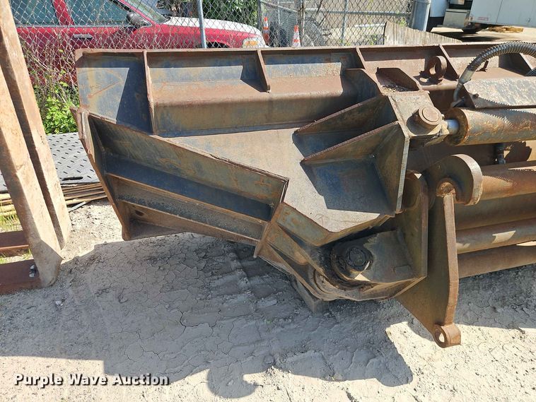 image for item FN5725 Balderson BIT36-3YQ side dump bucket