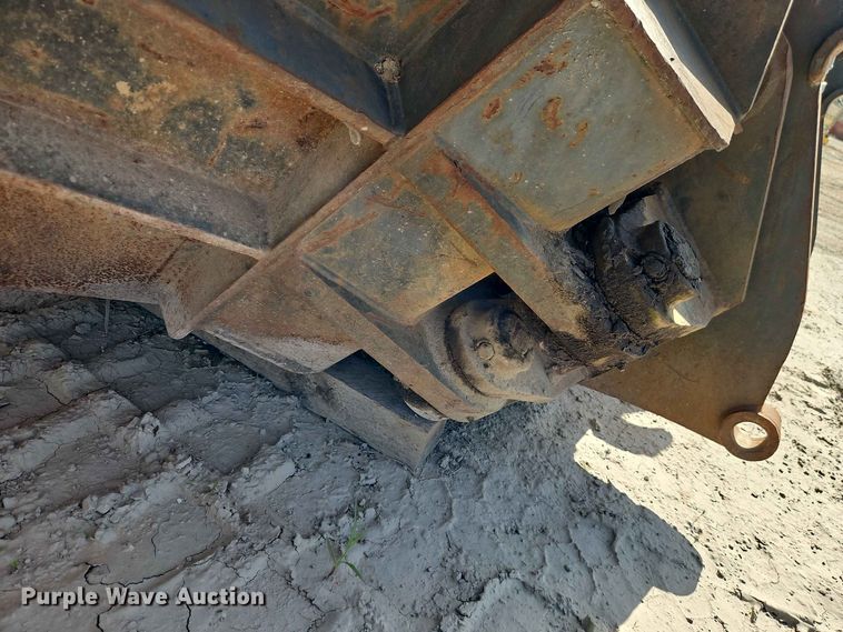 image for item FN5725 Balderson BIT36-3YQ side dump bucket