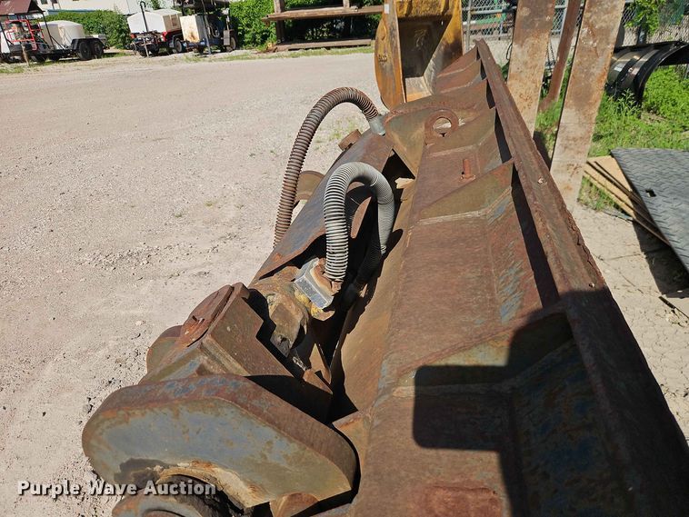 image for item FN5725 Balderson BIT36-3YQ side dump bucket