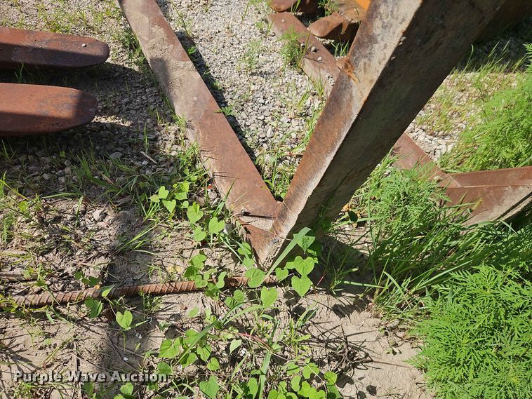 image for item FN5726 (2) sets of loader bucket forks