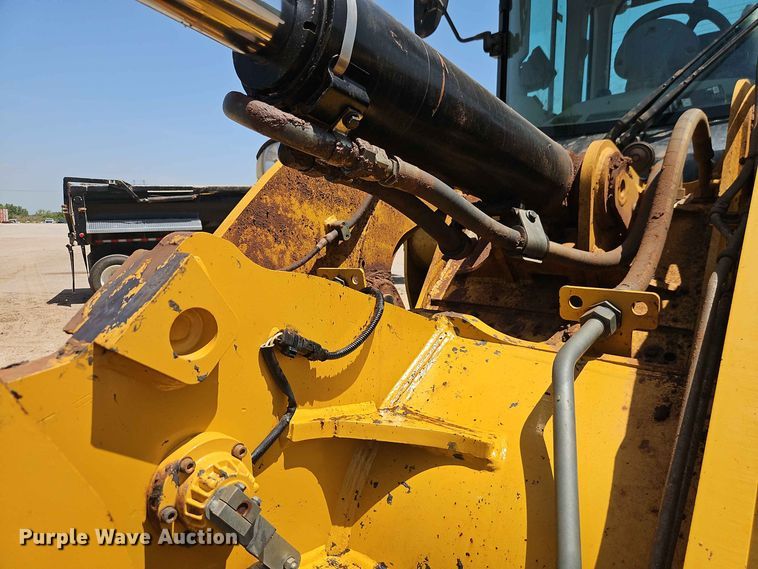 image for item FN5727 2015 Caterpillar 938M wheel loader