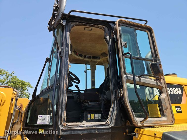 image for item FN5727 2015 Caterpillar 938M wheel loader