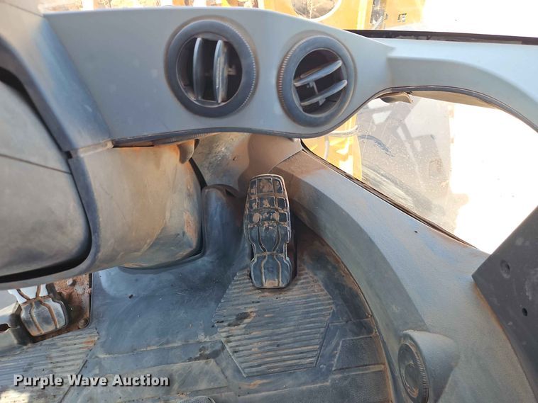 image for item FN5727 2015 Caterpillar 938M wheel loader