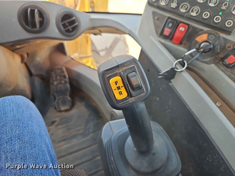image for item FN5727 2015 Caterpillar 938M wheel loader