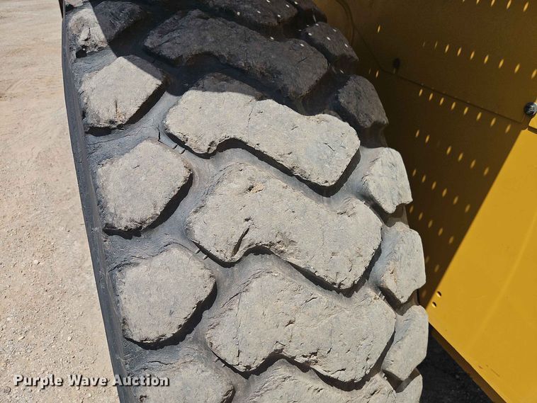 image for item FN5727 2015 Caterpillar 938M wheel loader