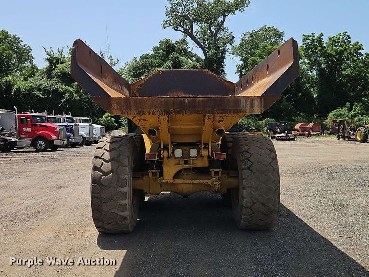 image for item FN5728 1998 Caterpillar D300E articulated haul truck