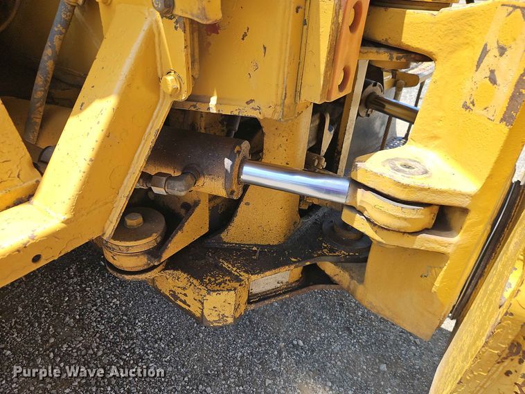 image for item FN5728 1998 Caterpillar D300E articulated haul truck