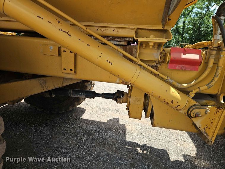 image for item FN5728 1998 Caterpillar D300E articulated haul truck