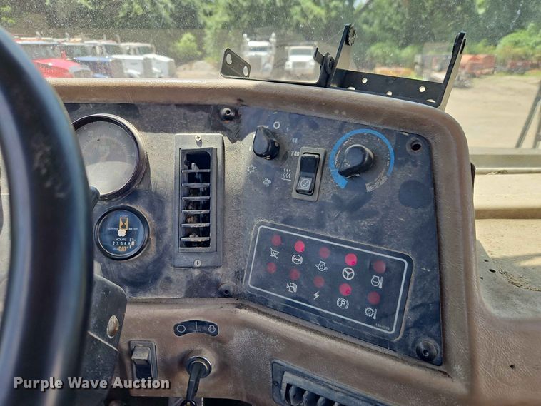 image for item FN5728 1998 Caterpillar D300E articulated haul truck