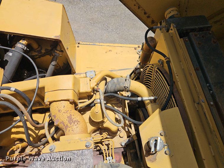 image for item FN5728 1998 Caterpillar D300E articulated haul truck