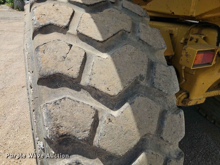 image for item FN5728 1998 Caterpillar D300E articulated haul truck