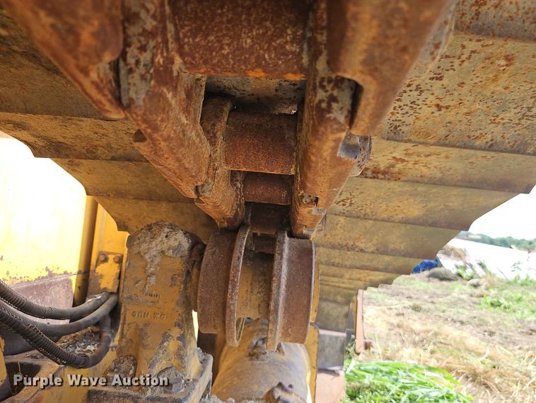 image for item FN5729 2007 Caterpillar D6N LGP dozer
