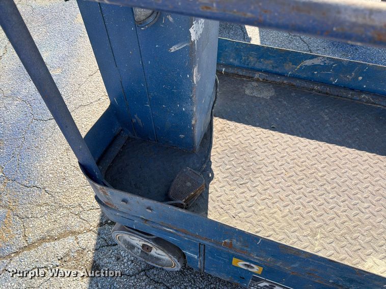 image for item FN5741 Upright, Inc 65400-001 scissor lift