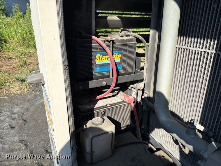 image for item FN5742 Sullair 900HAF air compressor