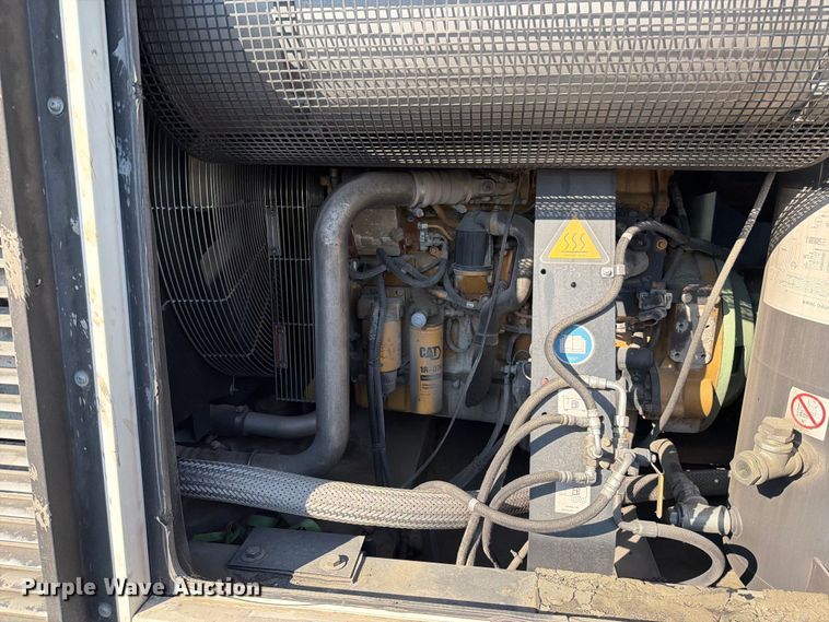 image for item FN5742 Sullair 900HAF air compressor