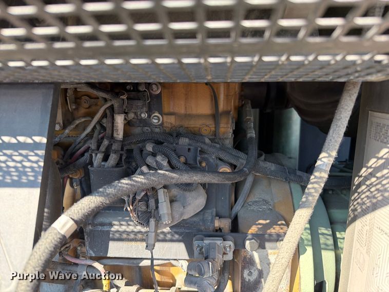 image for item FN5742 Sullair 900HAF air compressor