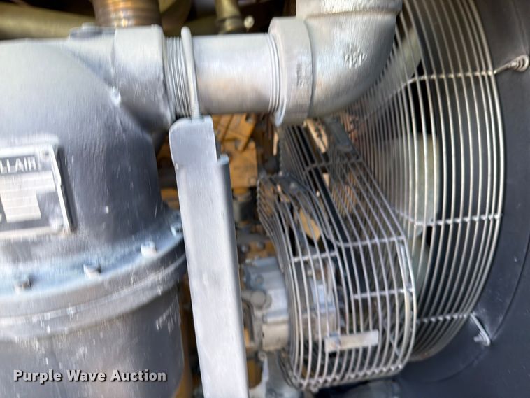 image for item FN5742 Sullair 900HAF air compressor