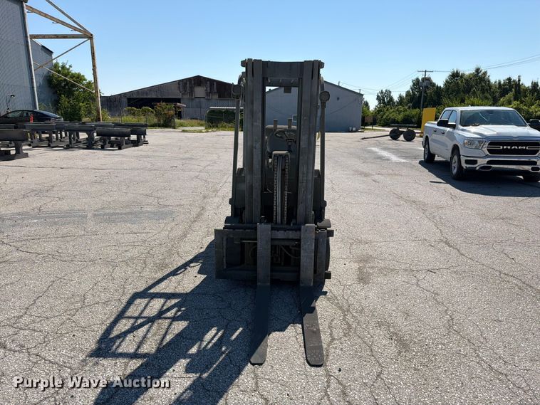 image for item FN5744 Clark forklift