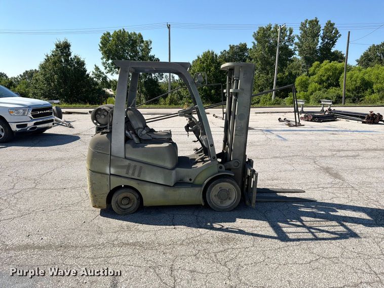 image for item FN5744 Clark forklift