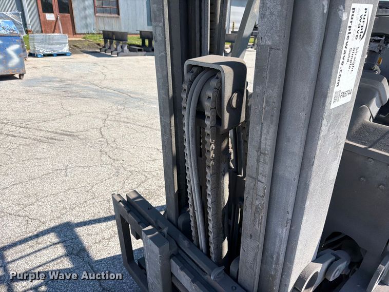 image for item FN5744 Clark forklift