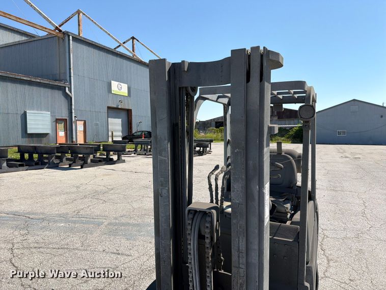 image for item FN5744 Clark forklift