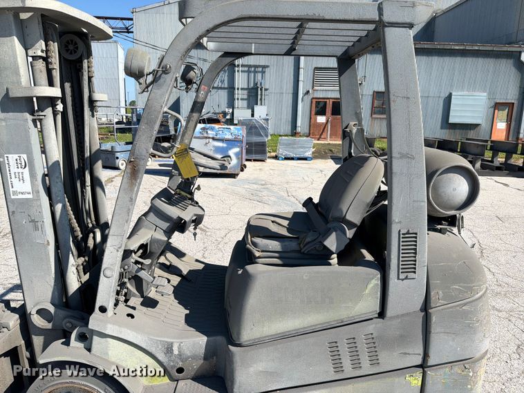 image for item FN5744 Clark forklift