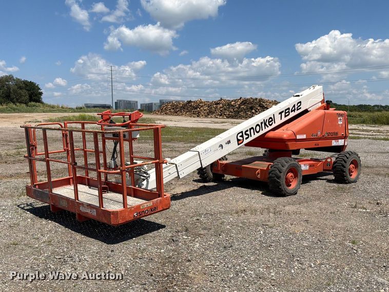 image for item FN5745 2005 Snorkel TR42 DZ boom lift