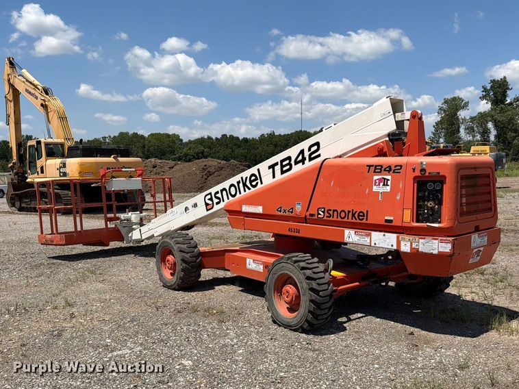 image for item FN5745 2005 Snorkel TR42 DZ boom lift