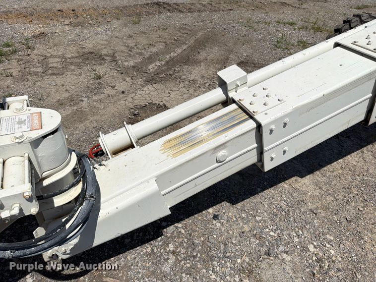 image for item FN5745 2005 Snorkel TR42 DZ boom lift