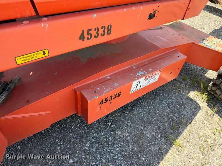 image for item FN5745 2005 Snorkel TR42 DZ boom lift