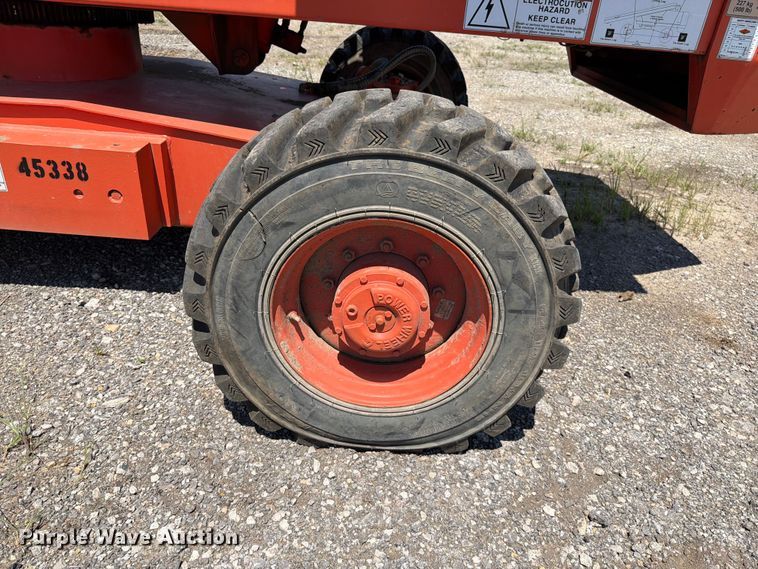 image for item FN5745 2005 Snorkel TR42 DZ boom lift