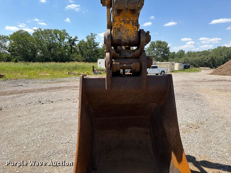 image for item FN5746 2008 Komatsu PC400LC-8 excavator