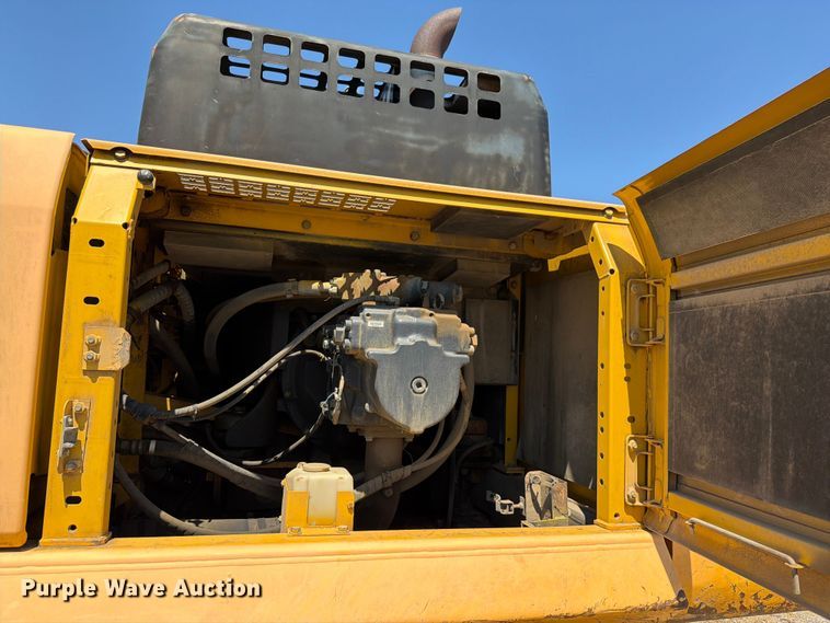 image for item FN5746 2008 Komatsu PC400LC-8 excavator