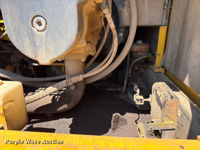 image for item FN5746 2008 Komatsu PC400LC-8 excavator