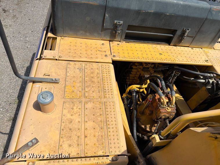 image for item FN5746 2008 Komatsu PC400LC-8 excavator
