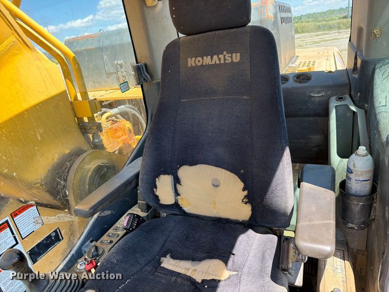 image for item FN5746 2008 Komatsu PC400LC-8 excavator