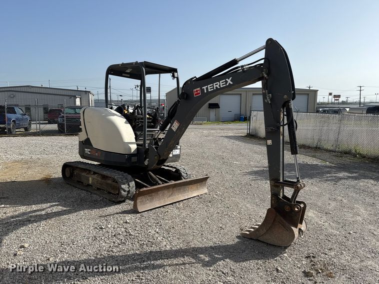 image for item FO4501 Terex TC352R mini excavator