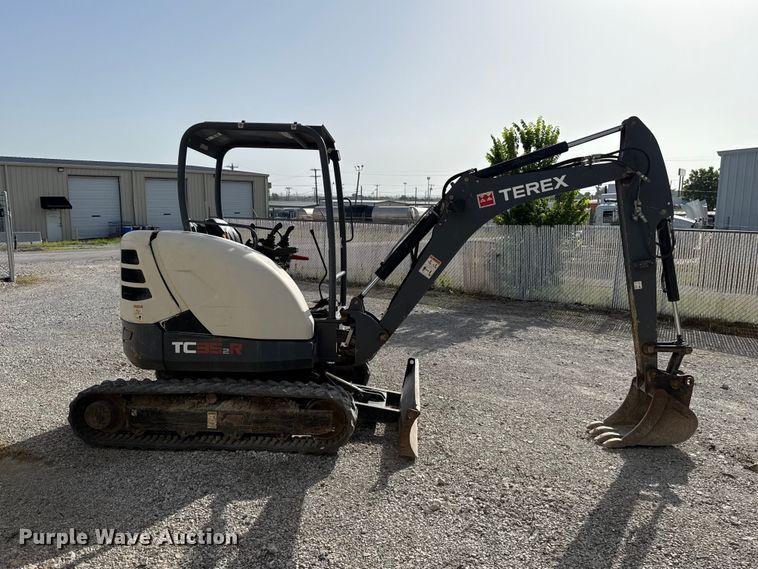 image for item FO4501 Terex TC352R mini excavator