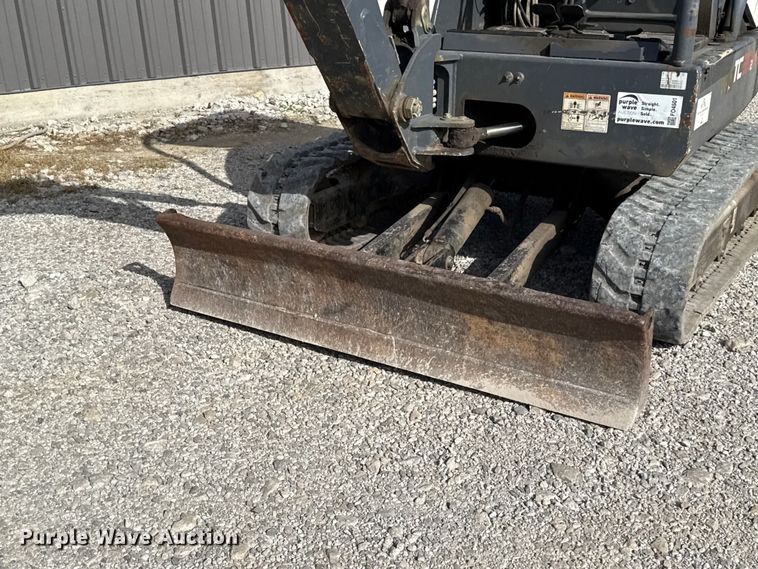 image for item FO4501 Terex TC352R mini excavator