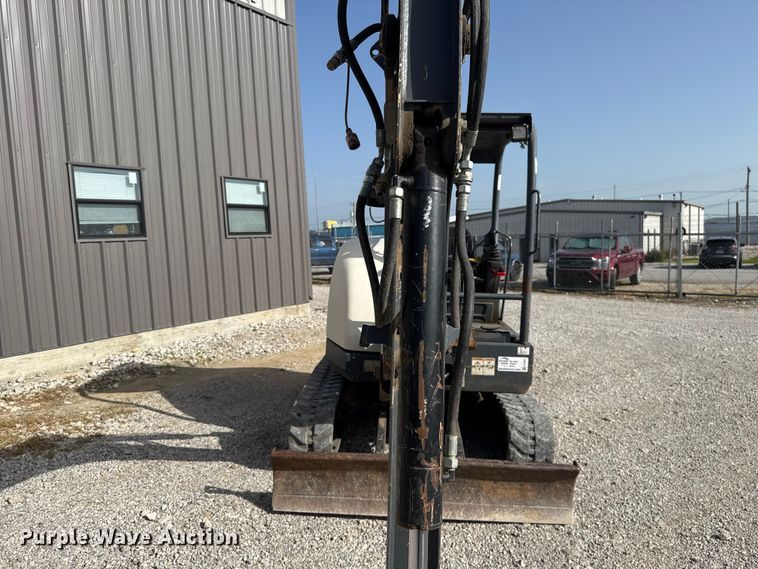 image for item FO4501 Terex TC352R mini excavator