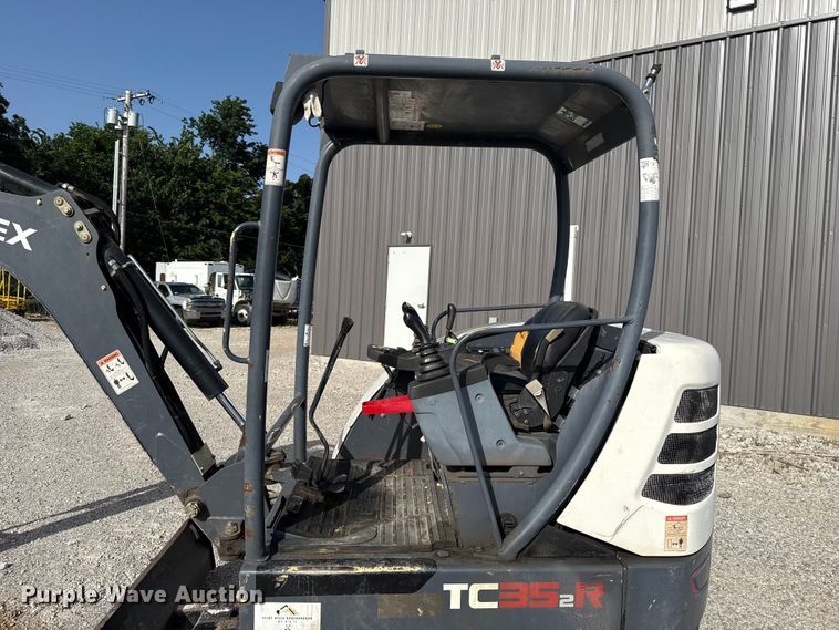 image for item FO4501 Terex TC352R mini excavator