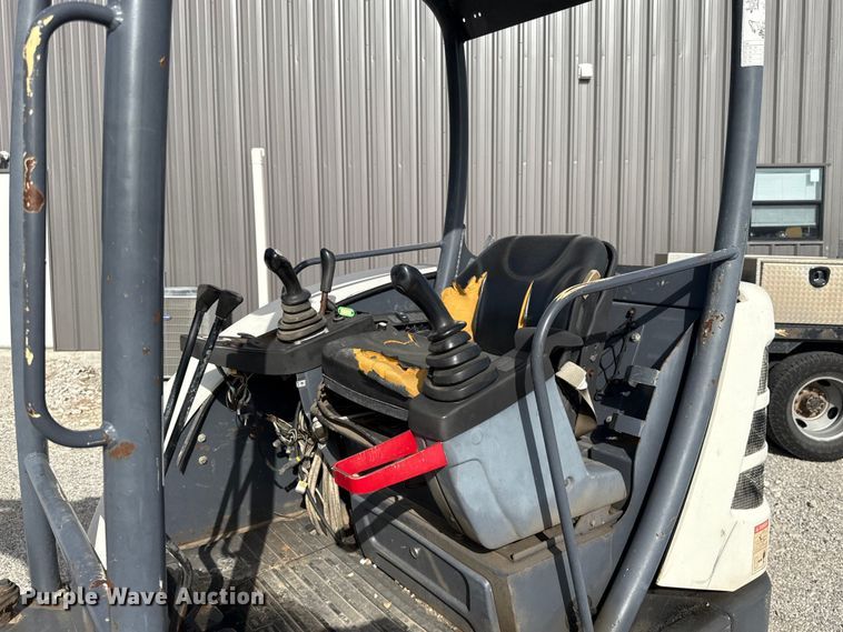 image for item FO4501 Terex TC352R mini excavator