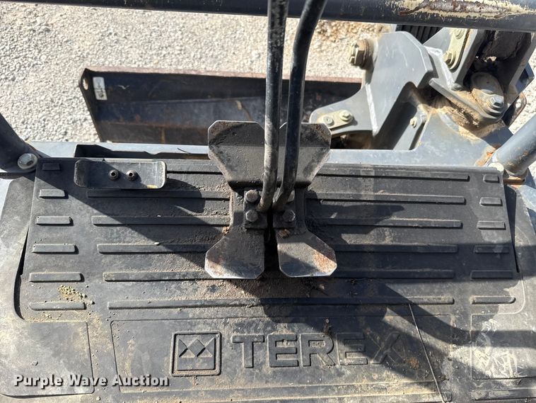 image for item FO4501 Terex TC352R mini excavator