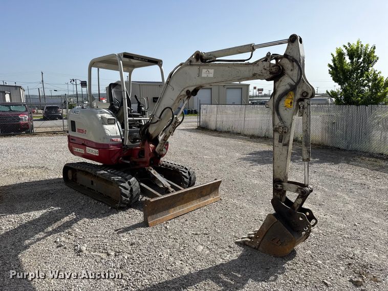 image for item FO4502 Takeuchi TB235-2 mini excavator