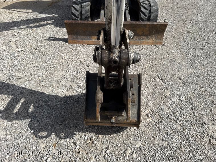 image for item FO4502 Takeuchi TB235-2 mini excavator