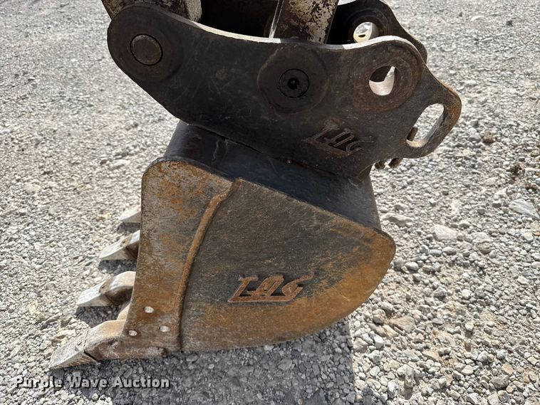 image for item FO4502 Takeuchi TB235-2 mini excavator