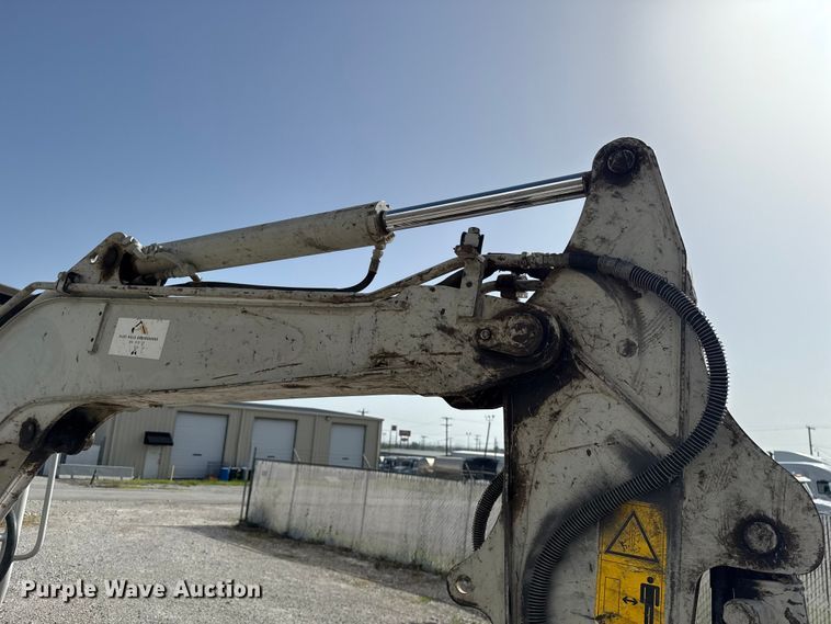 image for item FO4502 Takeuchi TB235-2 mini excavator