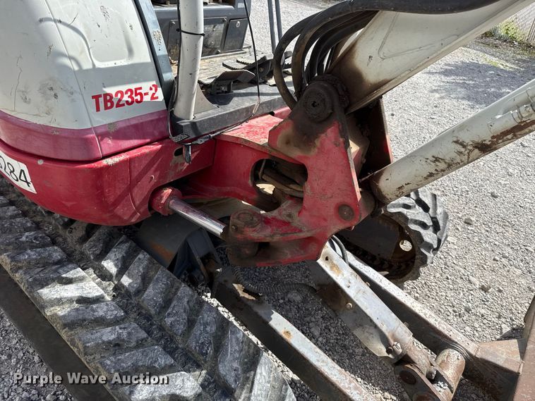 image for item FO4502 Takeuchi TB235-2 mini excavator